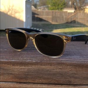 Ray-Ban new wayfarer Black and clear gold, RB 2132